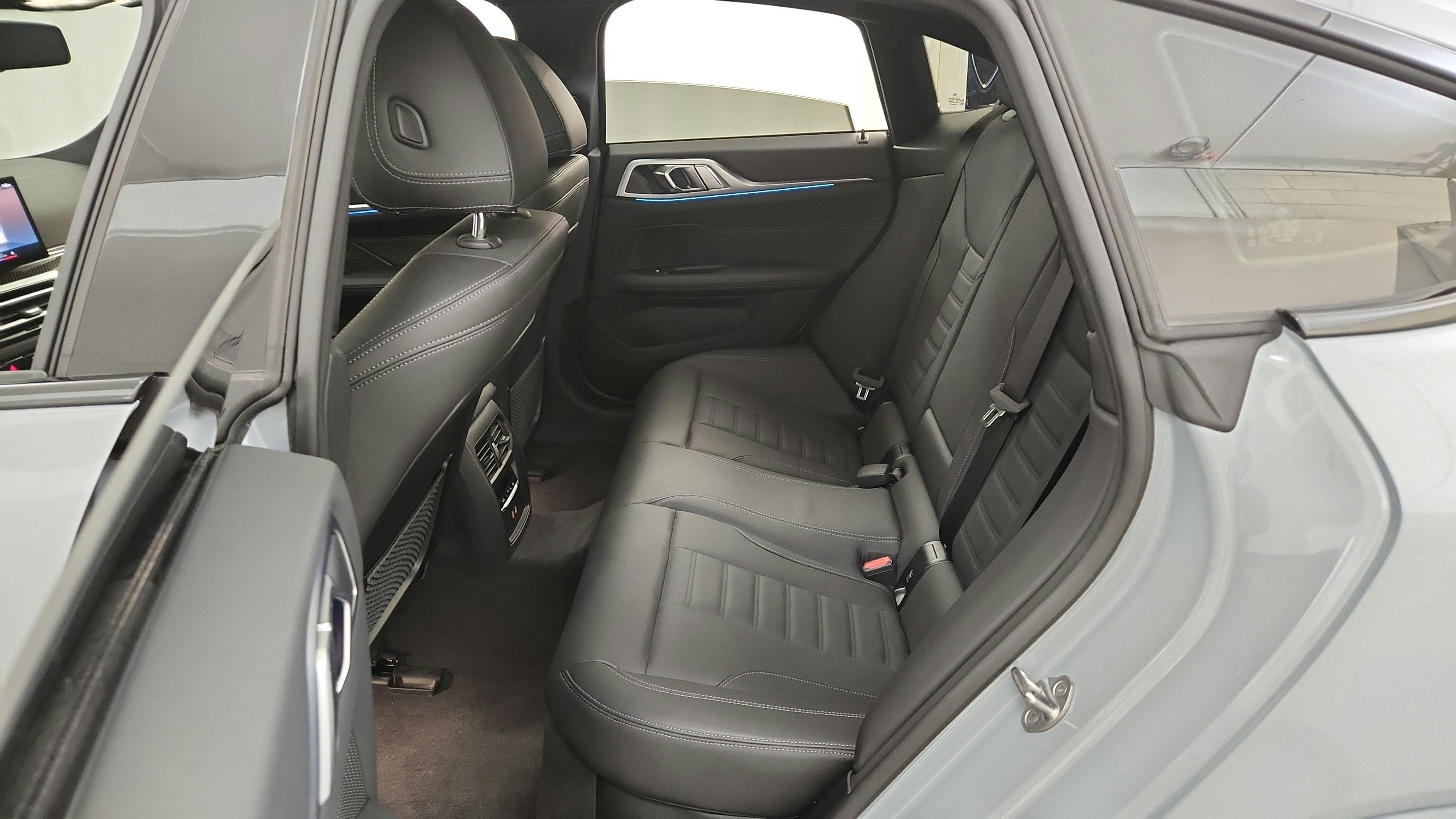 Used 2023 BMW i4 M50 w/ M Carbon Exterior Package AWD/4WD image 27