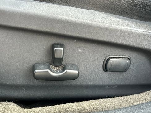 Used 2013 Subaru Outback 2.5i Limited image 17