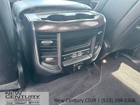 Used 2026 RAM 1500 Laramie AWD/4WD image 16