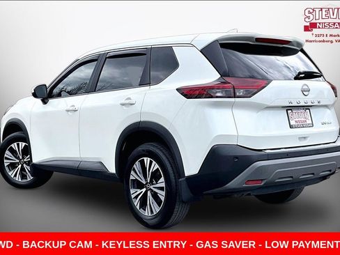 Used 2023 Nissan Rogue SV image 4