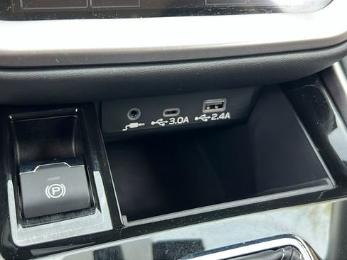 Certified 2025 Subaru Legacy Premium AWD/4WD image 21