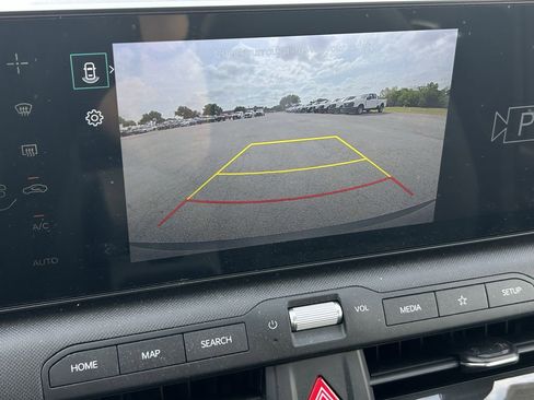 Used 2025 Kia K4 EX FWD image 19
