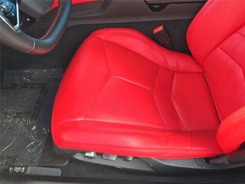 Used 2021 Chevrolet Corvette Stingray Preferred Cpe w/ Z51 Performance Package RWD image 9