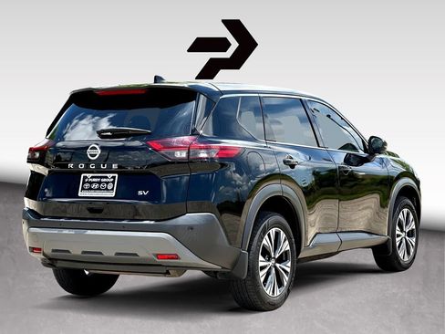 Used 2021 Nissan Rogue SV FWD image 8