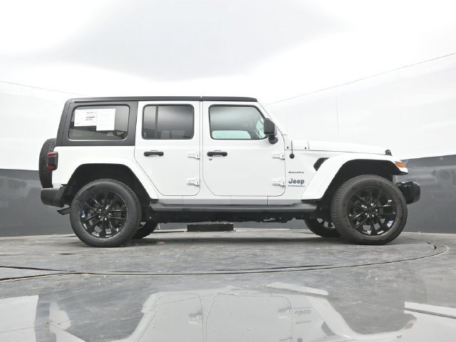 Used 2023 Jeep Wrangler Unlimited Sahara w/ Cold Weather Group AWD/4WD image 58