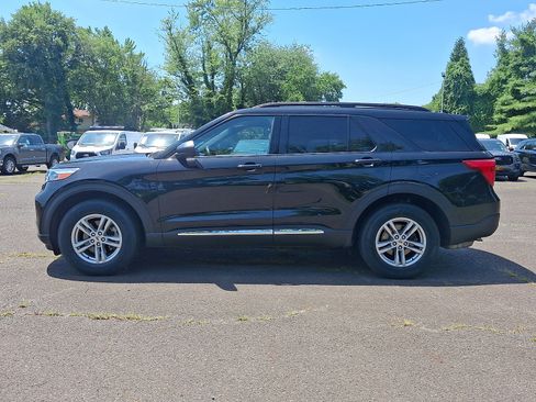 Certified 2020 Ford Explorer XLT w/ Comfort Package AWD/4WD image 4