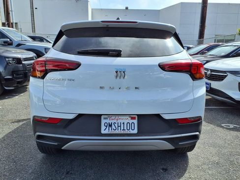 Certified 2024 Buick Encore GX Preferred FWD image 20