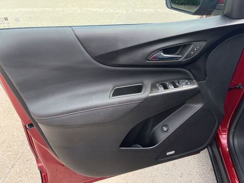 Used 2023 Chevrolet Equinox RS w/ RS Leather Package image 10