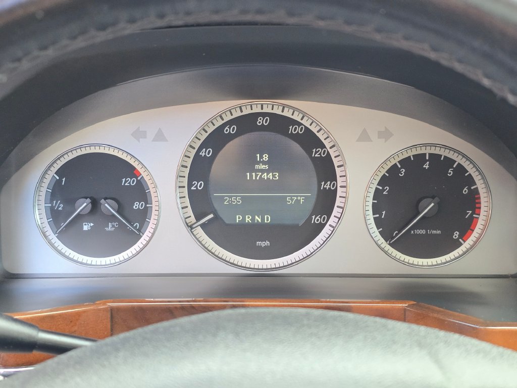 Used 2011 Mercedes-Benz GLK 350 2WD image 21