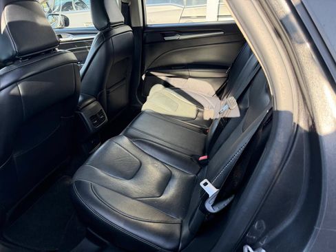 Used 2020 Ford Fusion Titanium AWD/4WD image 13