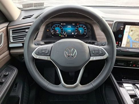 New 2026 Volkswagen Atlas SEL image 18