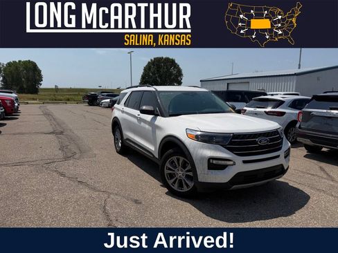 Used 2023 Ford Explorer XLT w/ Equipment Group 202A AWD/4WD image 1