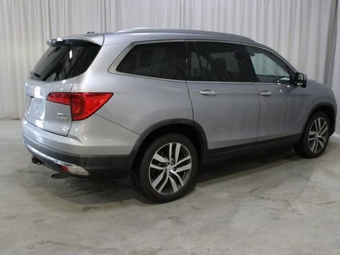 Used 2017 Honda Pilot Touring image 35