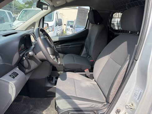 Used 2019 Nissan NV200 SV w/ Navigation Package FWD image 15