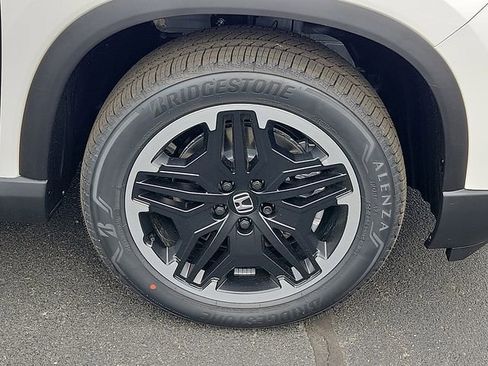 New 2026 Honda Pilot Touring image 8