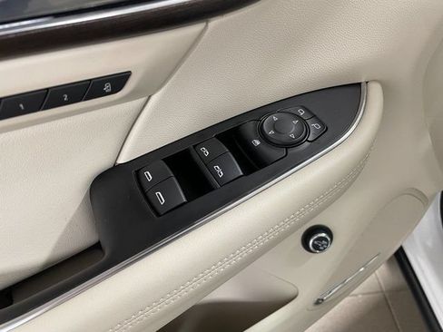 Used 2023 Buick Envision Avenir AWD/4WD image 20