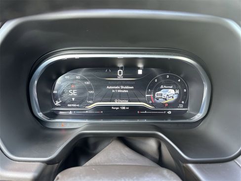 Used 2022 GMC Yukon XL SLT w/ SLT Premium Package image 15