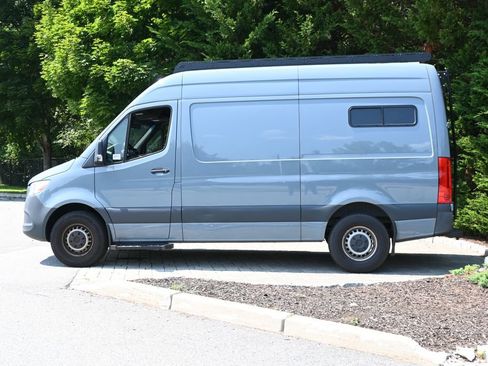 Used 2023 Mercedes-Benz Sprinter 2500 image 2