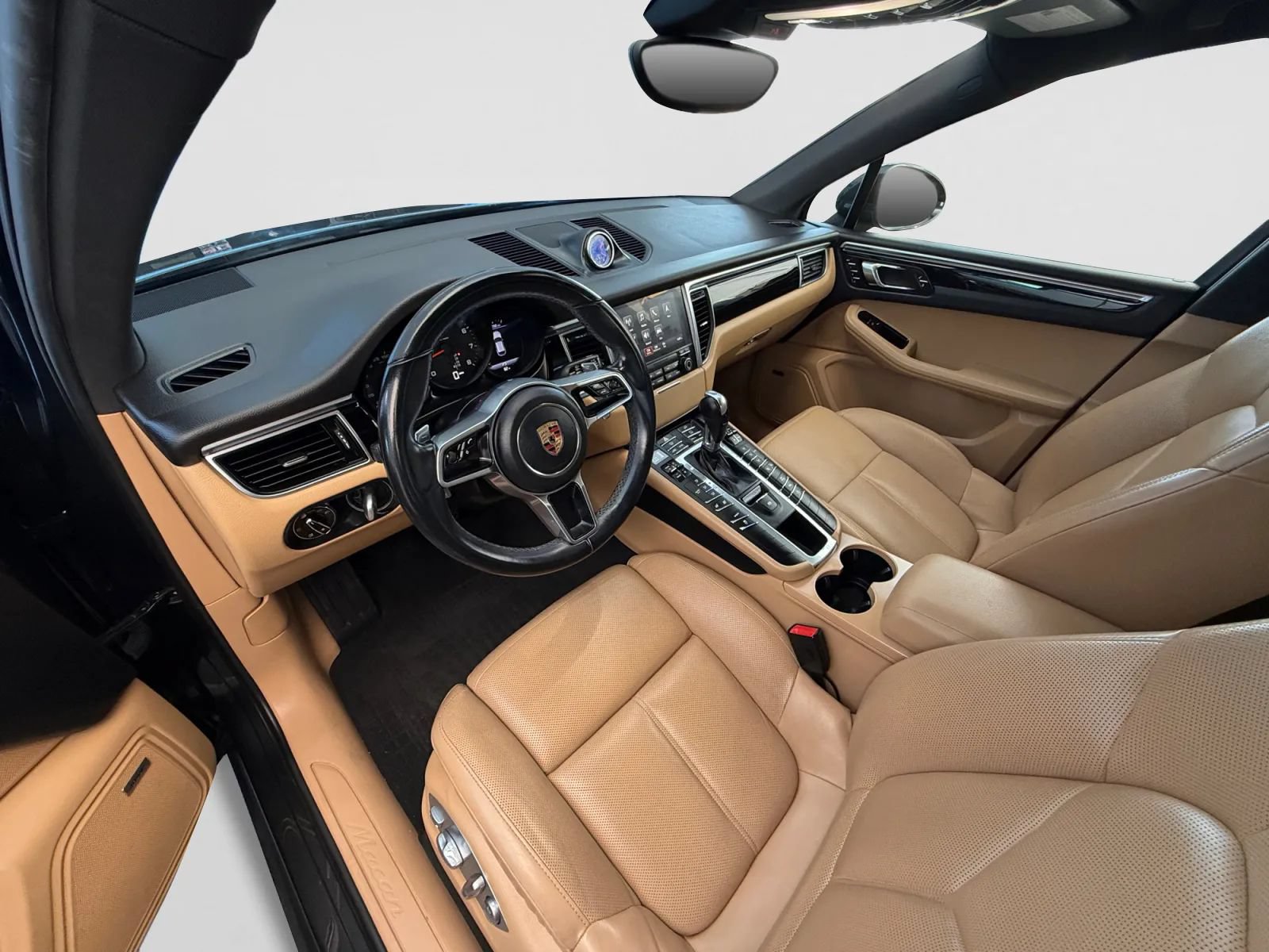 Used 2017 Porsche Macan AWD/4WD image 12