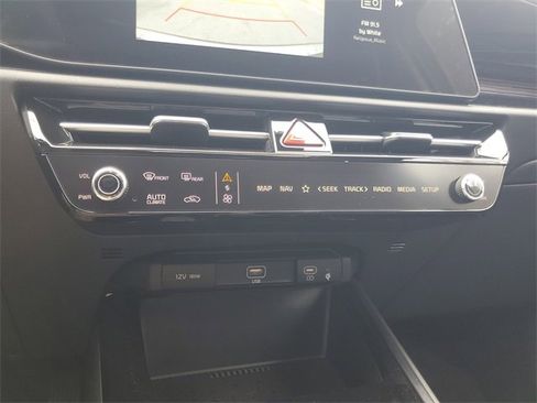 New 2026 Kia Niro EX image 25