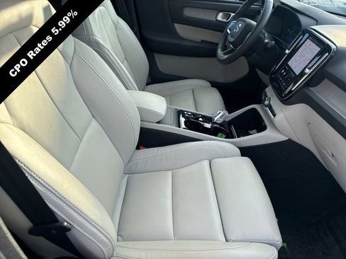 Certified 2023 Volvo XC40 B5 Ultimate w/ Protection Package Premier AWD/4WD image 4