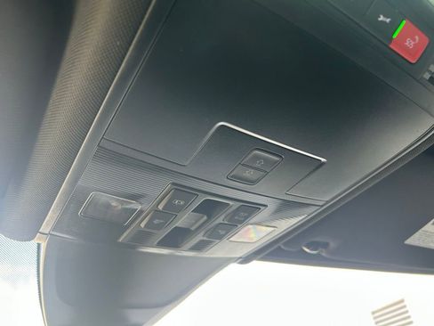 Used 2024 Volkswagen Tiguan SEL R-Line image 65