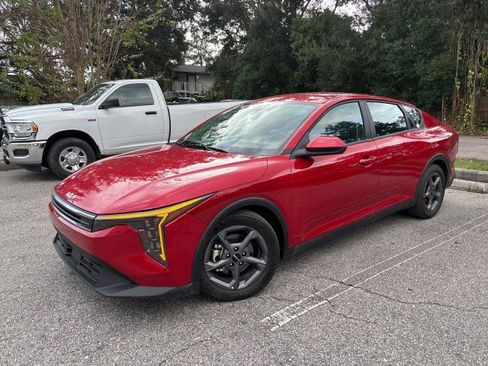 Used 2025 Kia K4 LXS image 2