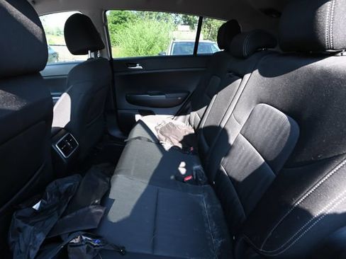 Used 2020 Kia Sportage LX AWD/4WD image 10