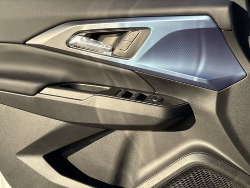 New 2026 Chevrolet Equinox EV LT AWD/4WD image 18