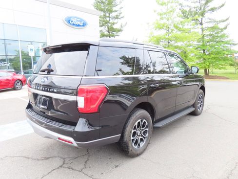 Used 2024 Ford Expedition XLT AWD/4WD image 5