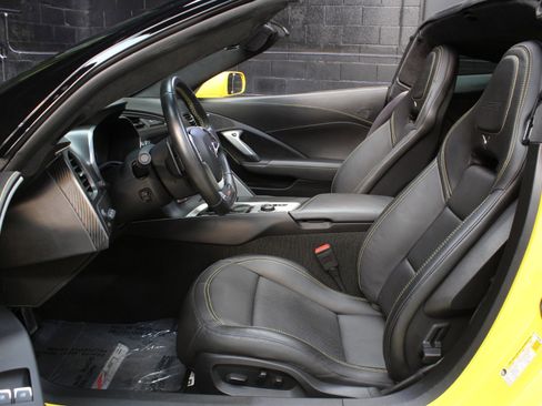 Used 2016 Chevrolet Corvette Z06 w/ 3LZ Preferred Equipment Group image 41