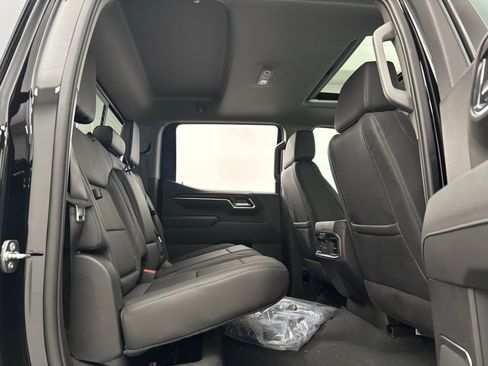 New 2026 GMC Sierra 1500 SLT w/ SLT Premium Package image 37