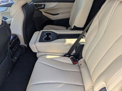 New 2026 Acura MDX SH-AWD image 25