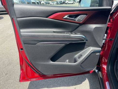 Used 2024 Chevrolet Traverse RS w/ LPO, Floor Liner Package image 28