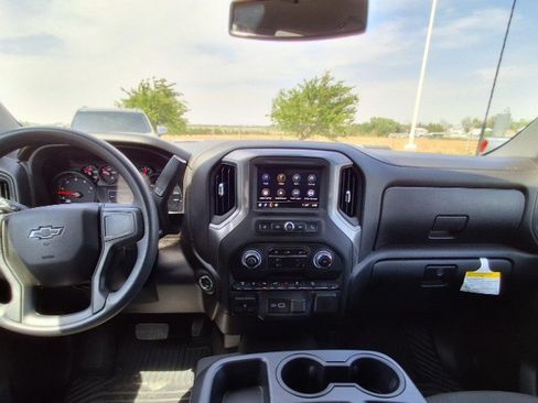 Used 2025 Chevrolet Silverado 2500 Custom w/ Custom Value Package AWD/4WD image 17