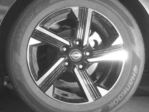 Used 2025 Nissan Sentra SV image 14