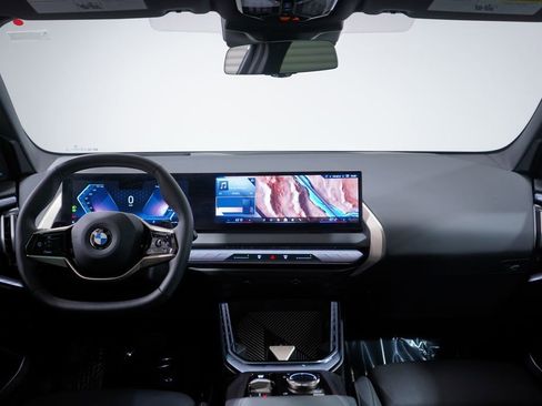 Used 2025 BMW X3 xDrive30i image 9