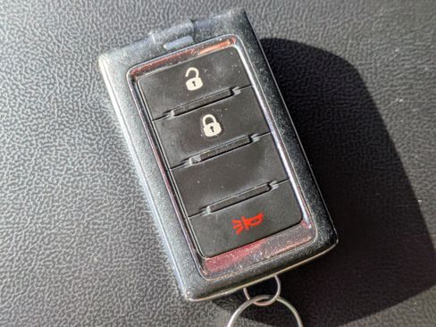 Used 2023 Jeep Grand Cherokee L Laredo image 33