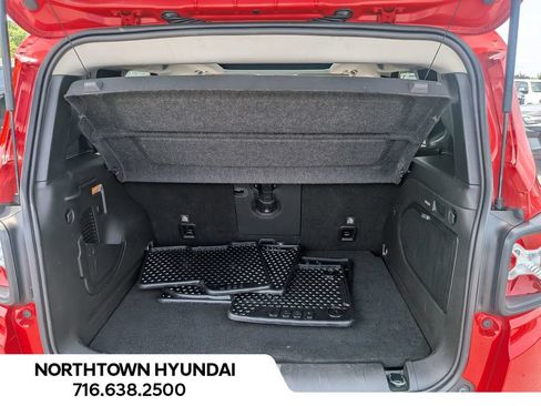 Used 2021 Jeep Renegade Latitude w/ Sun & Sound Group AWD/4WD image 30