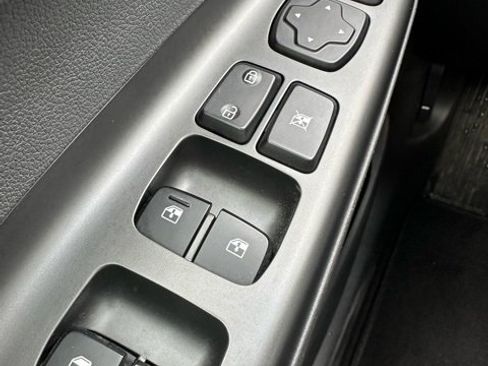 Used 2021 Hyundai Kona SEL Plus image 17