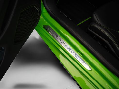 Used 2020 Lamborghini Huracan EVO AWD/4WD image 11