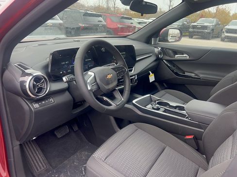 New 2026 Chevrolet Equinox LT w/ LPO, Floor Liner Package image 5