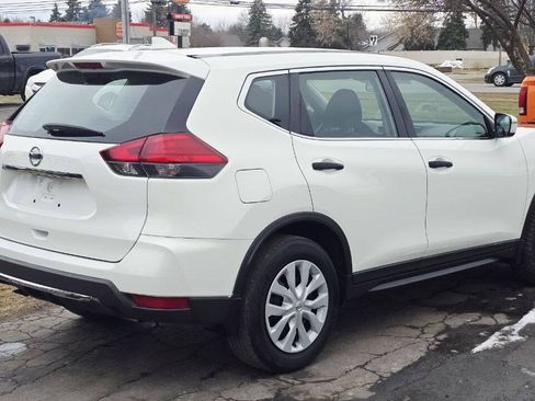 Used 2017 Nissan Rogue S FWD image 6