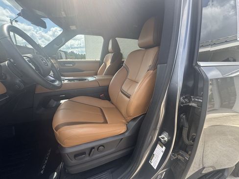Used 2025 Nissan Armada SL w/ Captain's Chari Seat Package AWD/4WD image 6