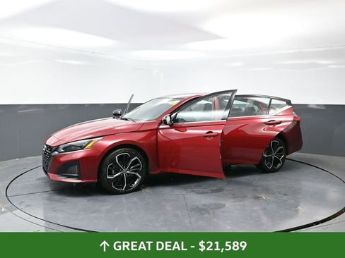 Used 2024 Nissan Altima 2.5 SR image 59