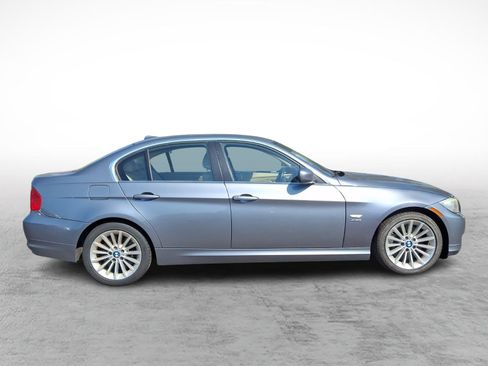 Used 2011 BMW 335i xDrive Sedan AWD/4WD image 7