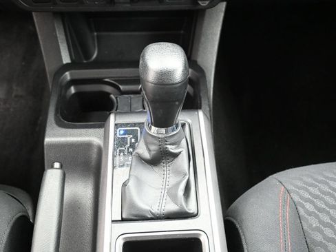 Certified 2023 Toyota Tacoma SR5 w/ Technology Package AWD/4WD image 25