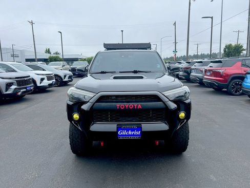 Used 2020 Toyota 4Runner Venture w/ Moonroof Package AWD/4WD image 25