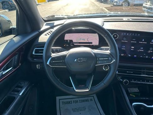 Used 2025 Chevrolet Traverse Z71 w/ Driver Confidence Package image 22