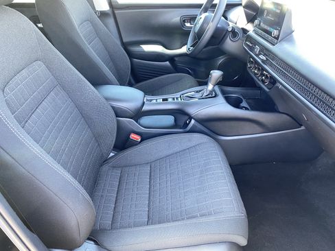 Used 2023 Honda HR-V LX image 11